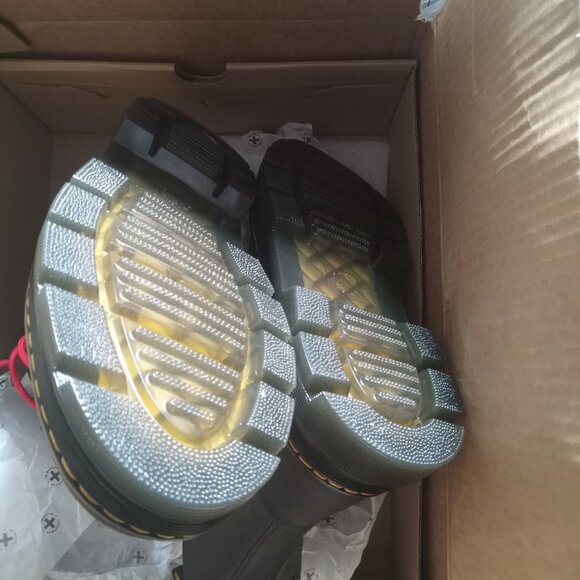 Doc Martens boots - Picture 4 of 6